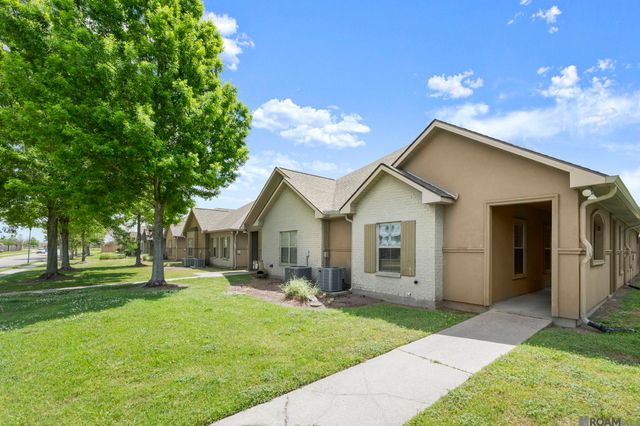 3948 Cypress Hall Dr, Addis, LA 70710