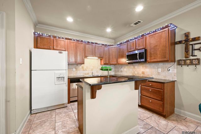 3948 Cypress Hall Dr, Addis, LA 70710
