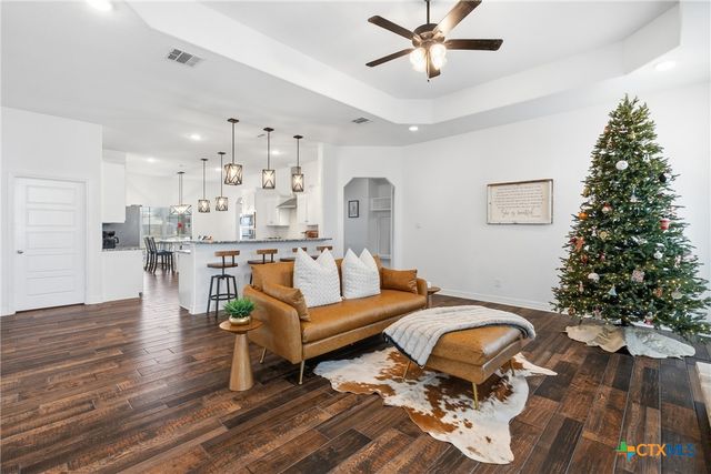 8107 Green Hill Drive, Salado, TX 76571