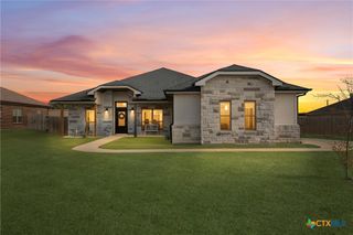 8107 Green Hill Drive, Salado, TX 76571