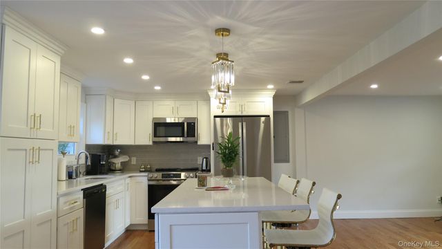 1 Eliot Drive, Lake Grove, NY 11755