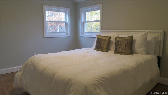 1 Eliot Drive, Lake Grove, NY 11755