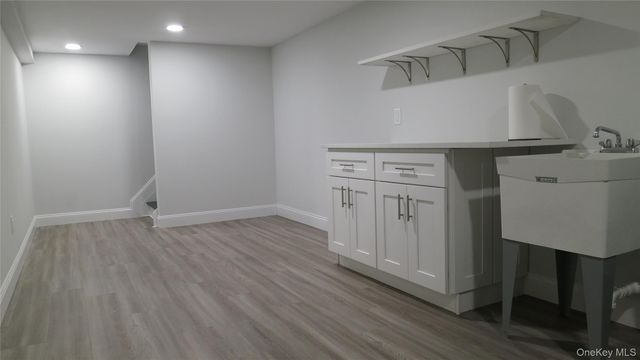 1 Eliot Drive, Lake Grove, NY 11755