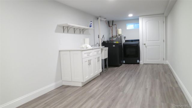 1 Eliot Drive, Lake Grove, NY 11755