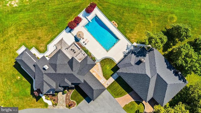 5711 WATERSIDE DR, Berlin, MD 21811