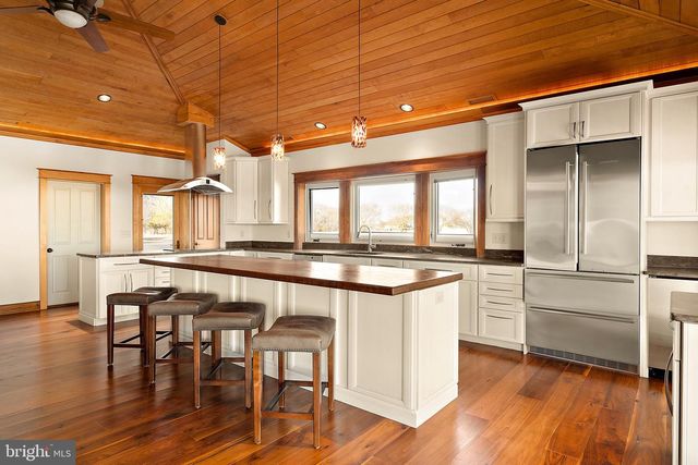 5711 WATERSIDE DR, Berlin, MD 21811