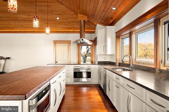 5711 WATERSIDE DR, Berlin, MD 21811