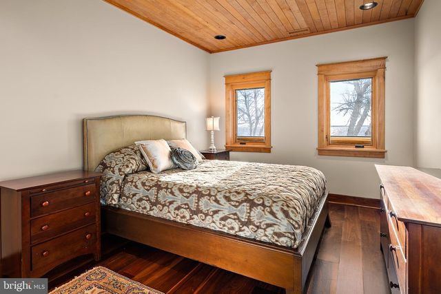 5711 WATERSIDE DR, Berlin, MD 21811