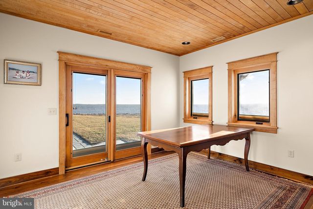 5711 WATERSIDE DR, Berlin, MD 21811