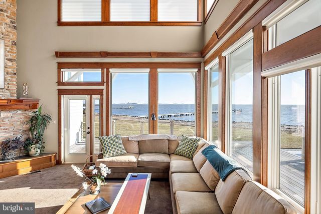 5711 WATERSIDE DR, Berlin, MD 21811