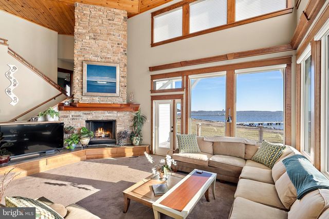 5711 WATERSIDE DR, Berlin, MD 21811