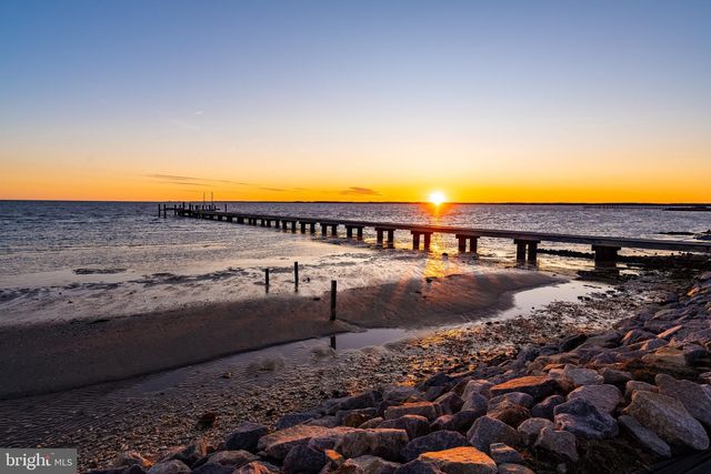 5711 WATERSIDE DR, Berlin, MD 21811