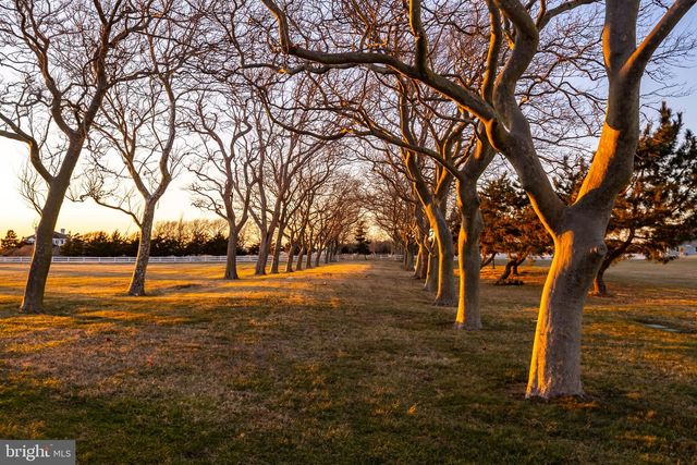 5711 WATERSIDE DR, Berlin, MD 21811