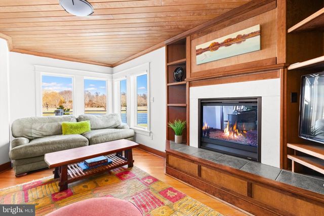 5711 WATERSIDE DR, Berlin, MD 21811