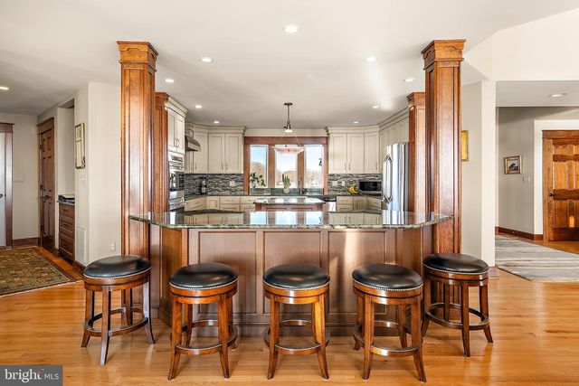 5711 WATERSIDE DR, Berlin, MD 21811