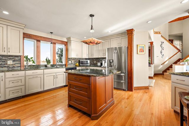 5711 WATERSIDE DR, Berlin, MD 21811