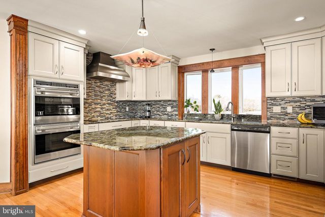 5711 WATERSIDE DR, Berlin, MD 21811