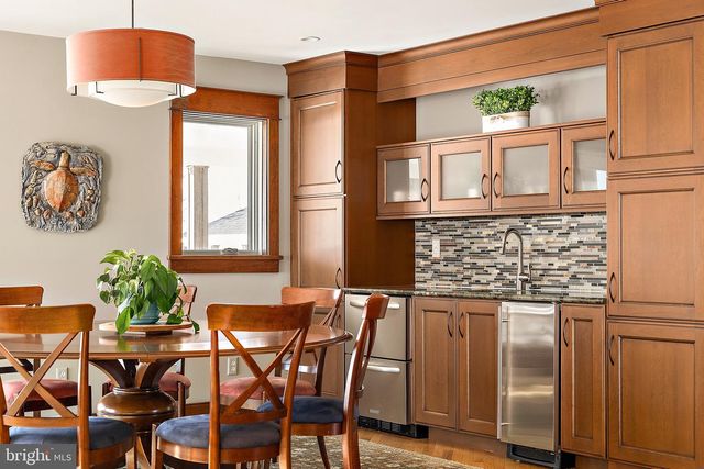 5711 WATERSIDE DR, Berlin, MD 21811