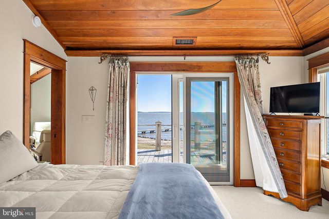 5711 WATERSIDE DR, Berlin, MD 21811