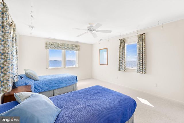 5711 WATERSIDE DR, Berlin, MD 21811