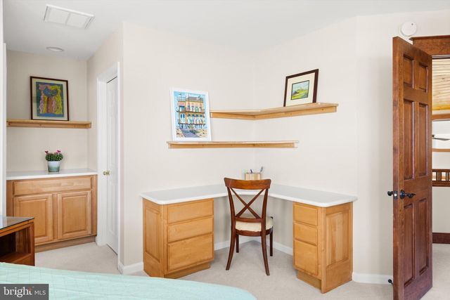 5711 WATERSIDE DR, Berlin, MD 21811