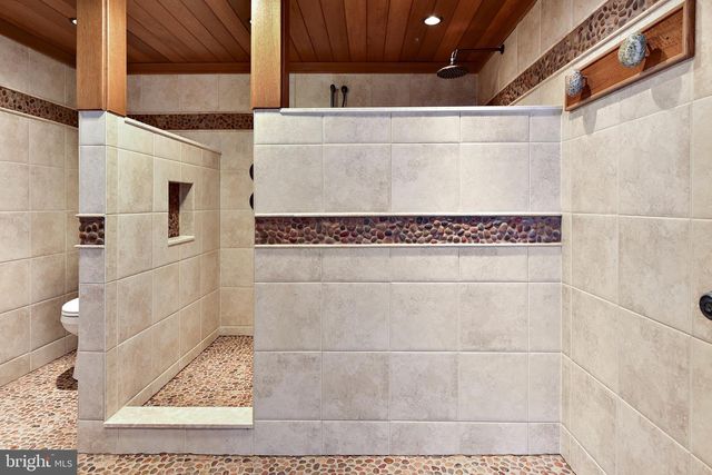 5711 WATERSIDE DR, Berlin, MD 21811