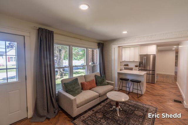 222 East Avenue, Fremont, MI 49412