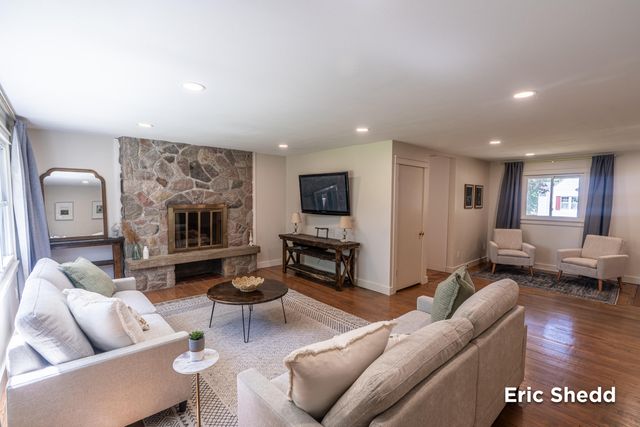 222 East Avenue, Fremont, MI 49412