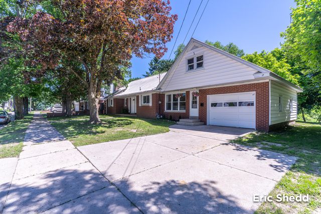 222 East Avenue, Fremont, MI 49412