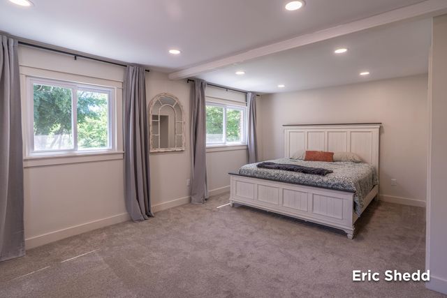 222 East Avenue, Fremont, MI 49412