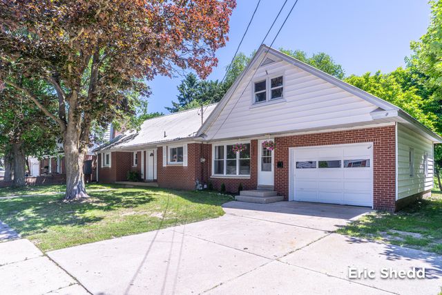 222 East Avenue, Fremont, MI 49412