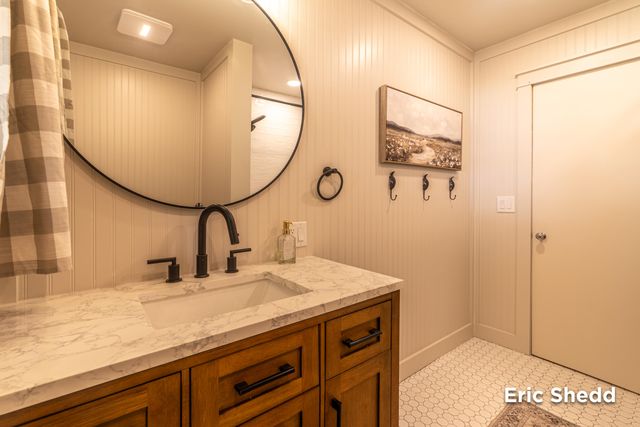 222 East Avenue, Fremont, MI 49412