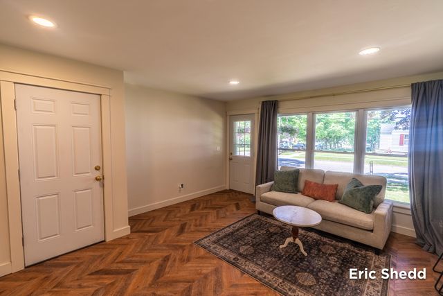 222 East Avenue, Fremont, MI 49412