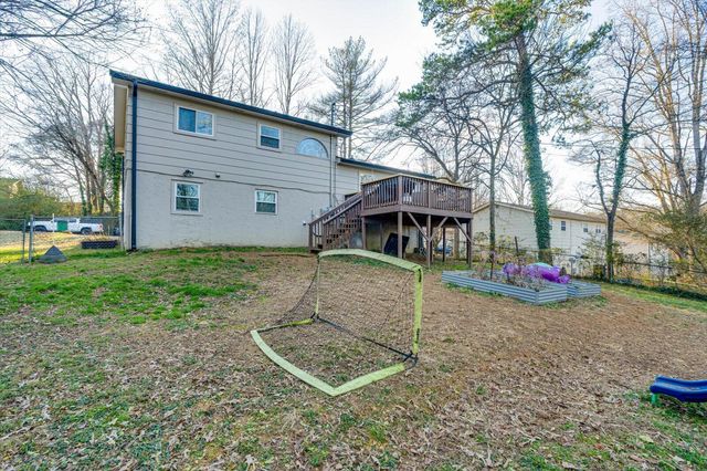 1627 N Chester Road, Hixson, TN 37343