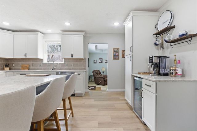 740 W BRUTON ST, Centralia, MO 65240