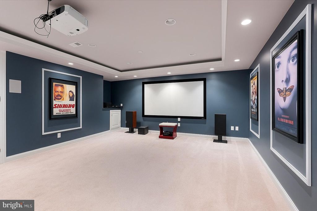 8808 WALNUT HILL RD, Chevy Chase, MD 20815