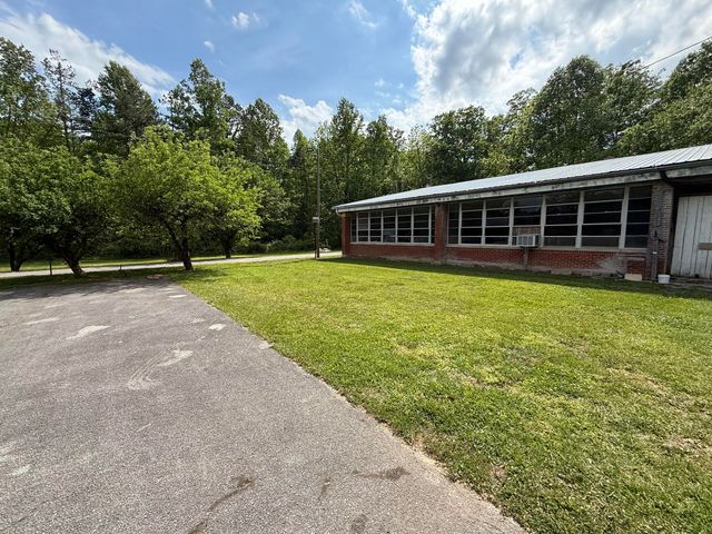 100 Nolan Lane, Somerset, KY 42501