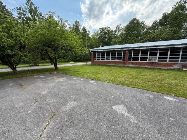 100 Nolan Lane, Somerset, KY 42501