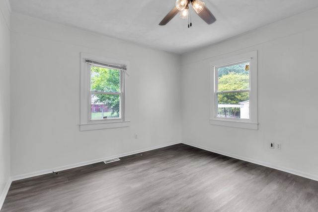 19 3rd Street, Inman, SC 29349