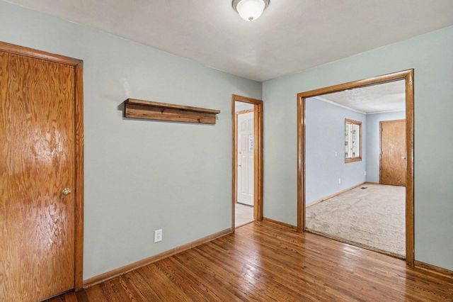 2842 Lexington Avenue S, Eagan, MN 55121