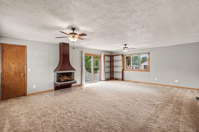 2842 Lexington Avenue S, Eagan, MN 55121