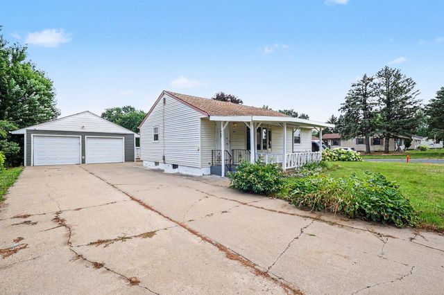2842 Lexington Avenue S, Eagan, MN 55121