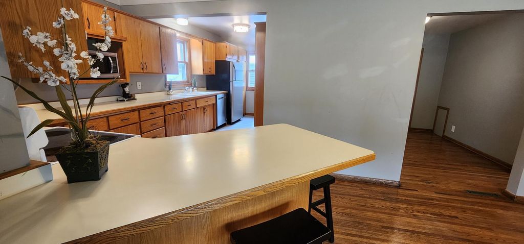 2842 Lexington Avenue S, Eagan, MN 55121 — photo 5