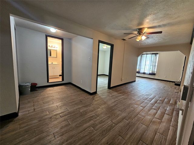 119 Palm Oak Drive, Dallas, TX 75217