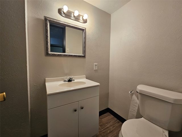 119 Palm Oak Drive, Dallas, TX 75217