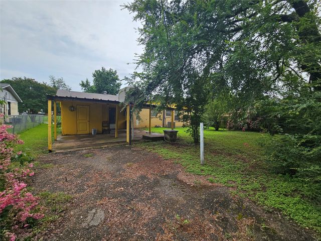 119 Palm Oak Drive, Dallas, TX 75217