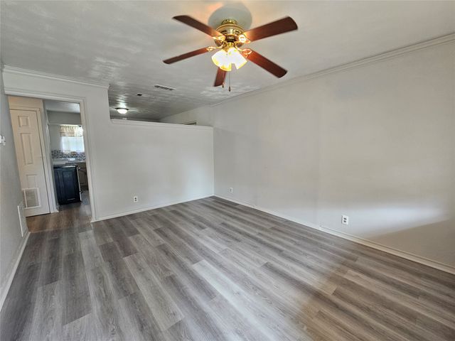 119 Palm Oak Drive, Dallas, TX 75217