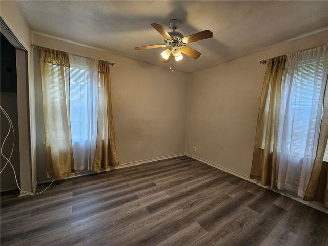 119 Palm Oak Drive, Dallas, TX 75217