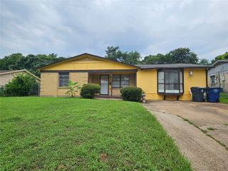 119 Palm Oak Drive, Dallas, TX 75217