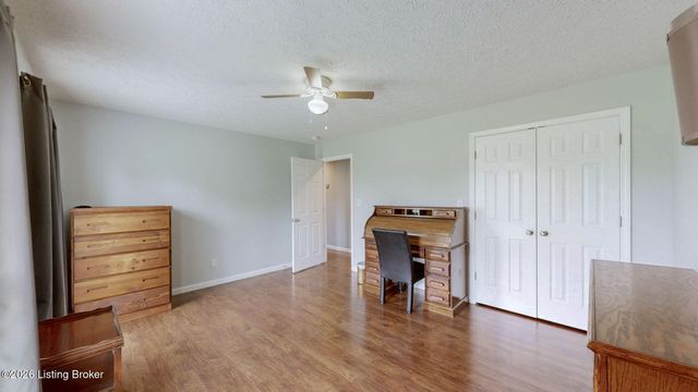 253 Country Manor Ln, Shepherdsville, KY 40165